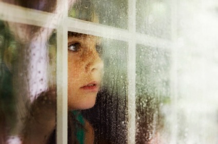 [boy-looking-out-window-in-the-rain%255B4%255D.jpg]