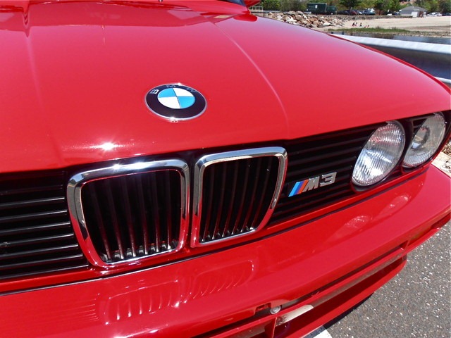 [BMW-M3-E30-1%255B6%255D.jpg]