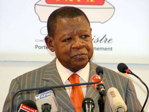 Lambert Mende, Ministre de l'Information, Communications et Médias lors d'une Conférence de Presse à Kinshasa, le 03/01/2012. Radio Okapi/Ph. Aimé-NZINGA