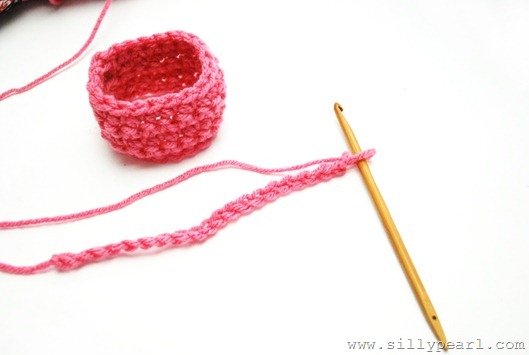 CrochetedPaperChainHeart5