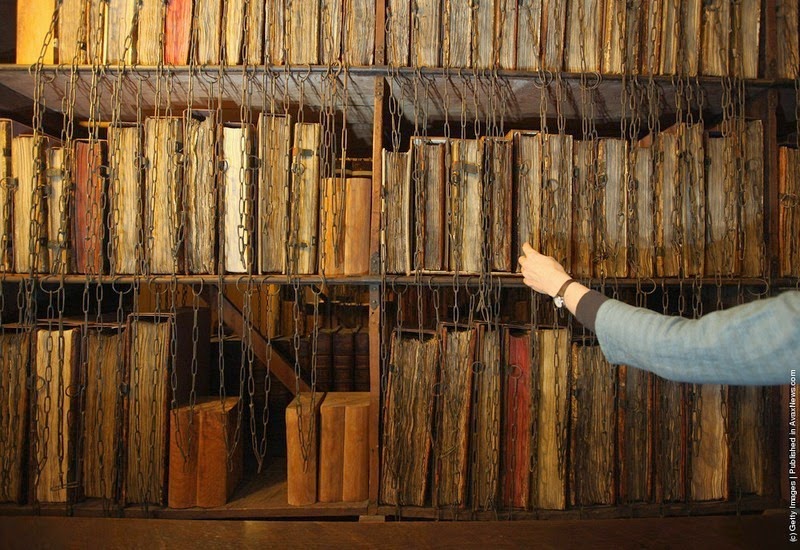  pequeñas curiosidades  - Página 7 Hereford-cathedral-chained-library-3%25255B6%25255D