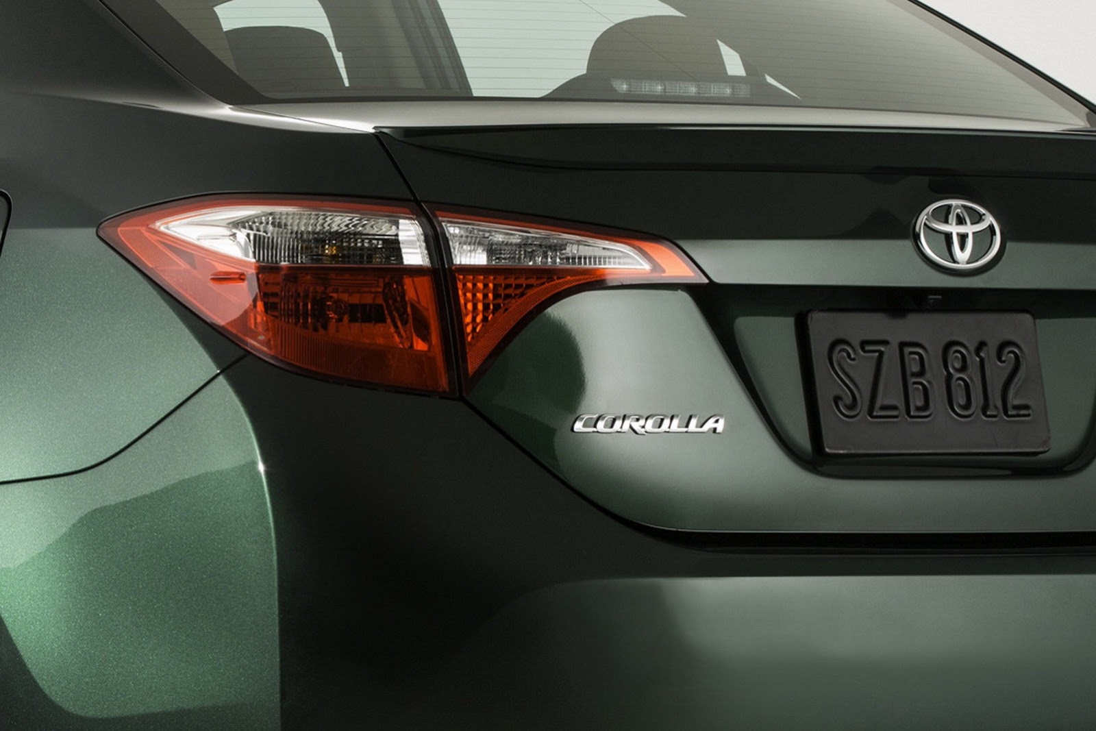 [2014-Toyota-Corolla-16%255B2%255D.jpg]