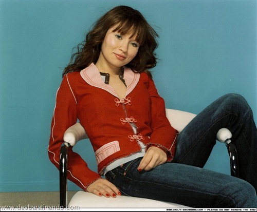 emily browning linda sensual sexy sedutora desbaratinando (26)