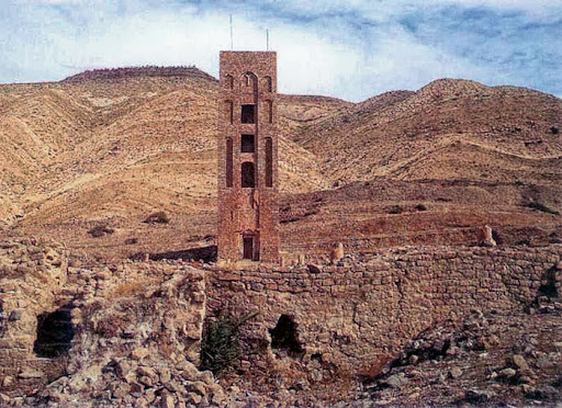 South side of the minaret of the Great Mosque in the qala of the Banu Hammad, early 11th century 