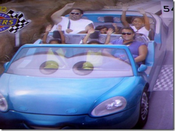 9.11.12-carsland-radiator-springs-un[2]