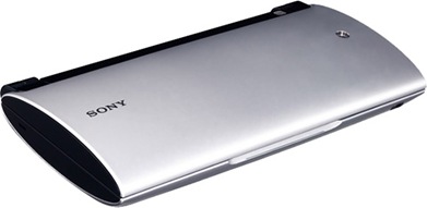 Sony Tablet P (kondisi terlipat)