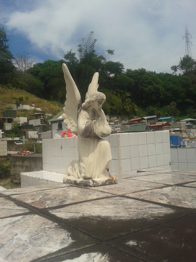 Escultura Angel Orando