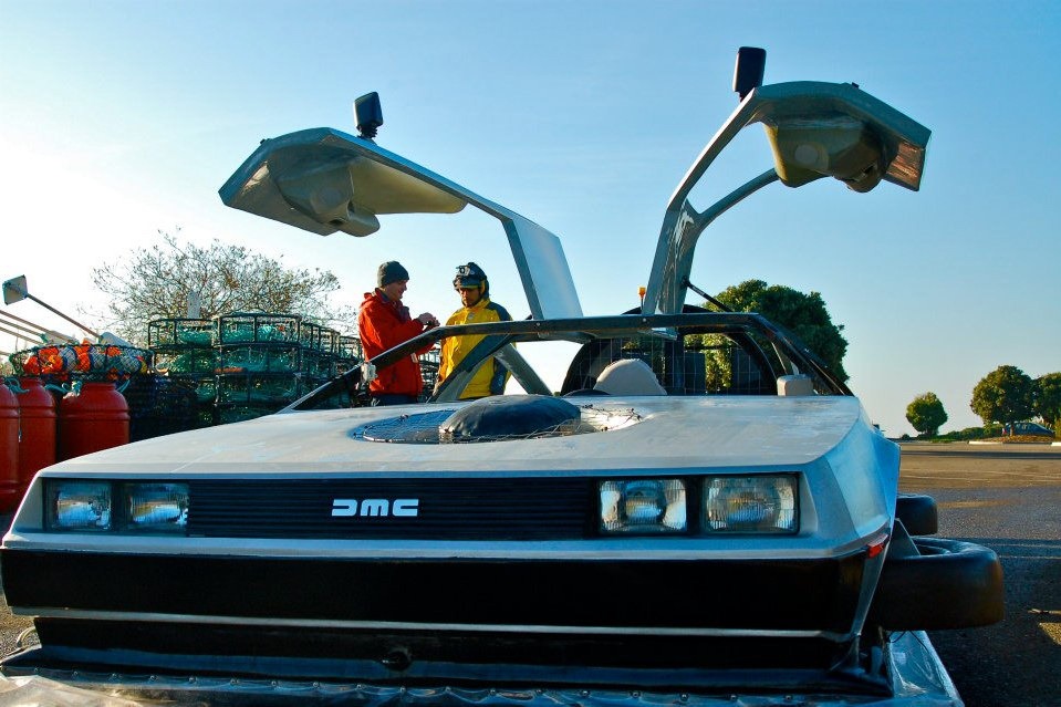 [DeLorean-Hovercraft-6%255B8%255D.jpg]