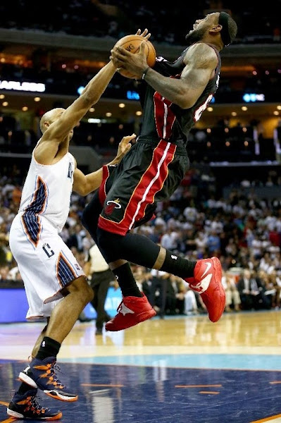 LeBron Enters Soldier Mode Again as Miami Sweeps Charlotte