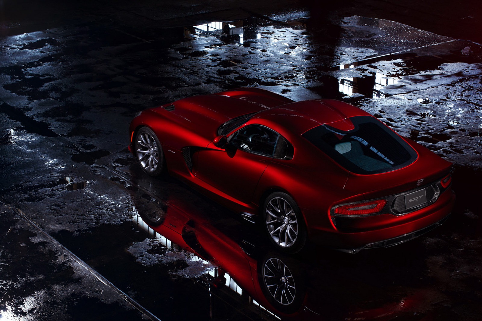 2013-SRT-Viper-11[2].jpg