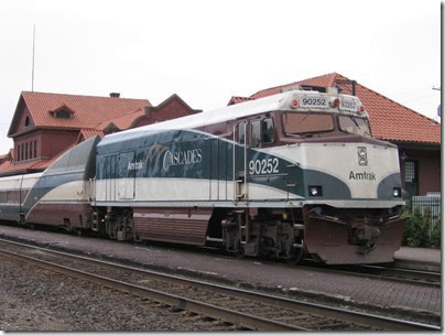 IMG_6369 Amtrak NPCU #90252 at Centralia on May 12, 2007