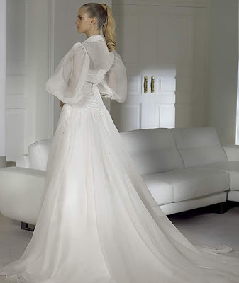 Modelo Hélice - Vestidos de novia Avance Pronovias 2009