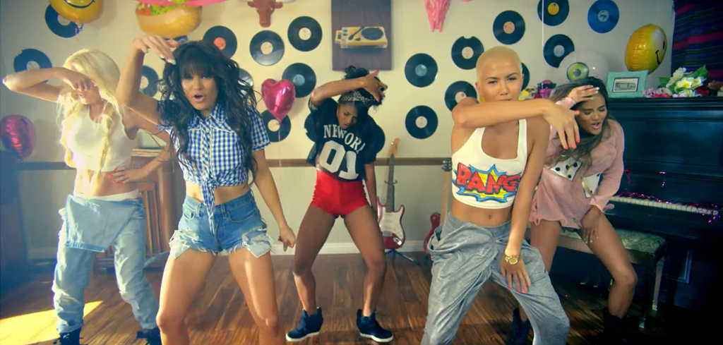[G.R.L.---Vacation---YouTube.mp4_snap%255B18%255D.png]