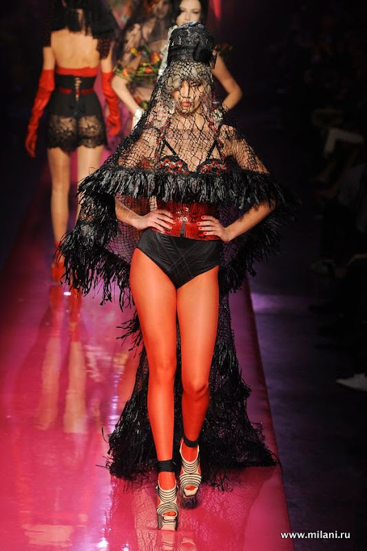 jean-paul-gaultier-haute-couture-spring-2012-pfw171.jpg