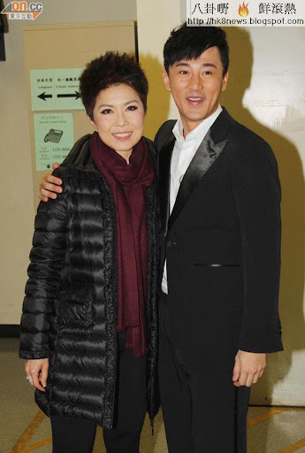 林峰見到菊姐當然要攬番下！