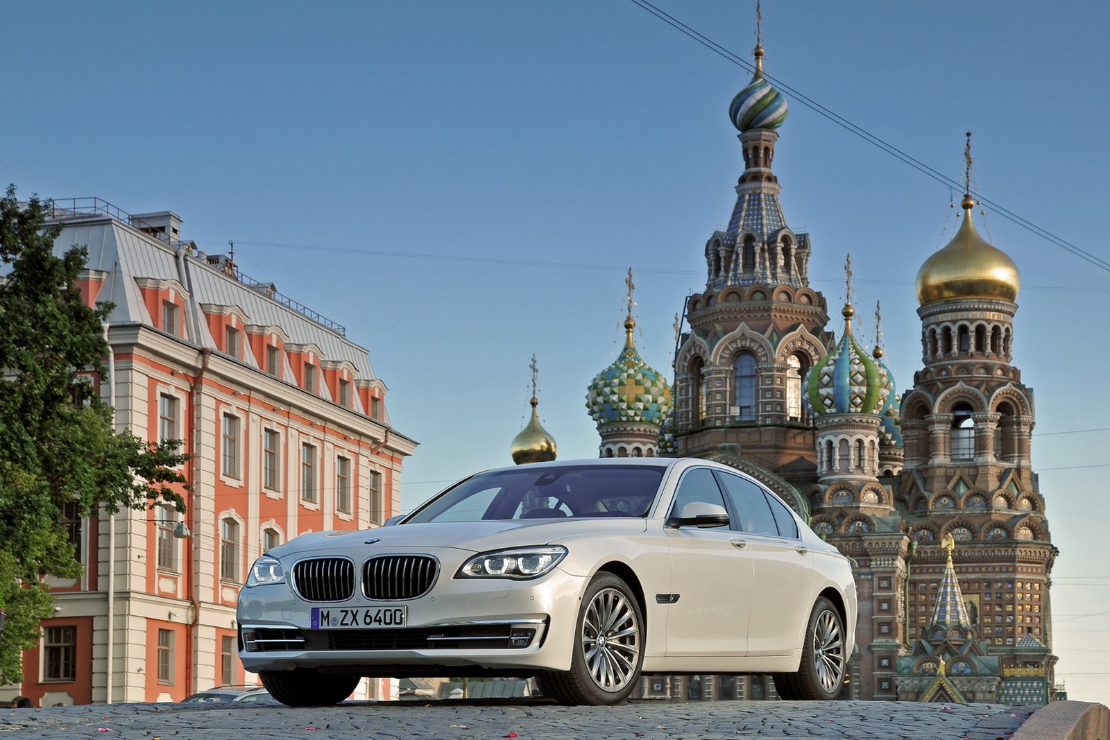 [2013-BMW-7-Series-29%255B5%255D.jpg]