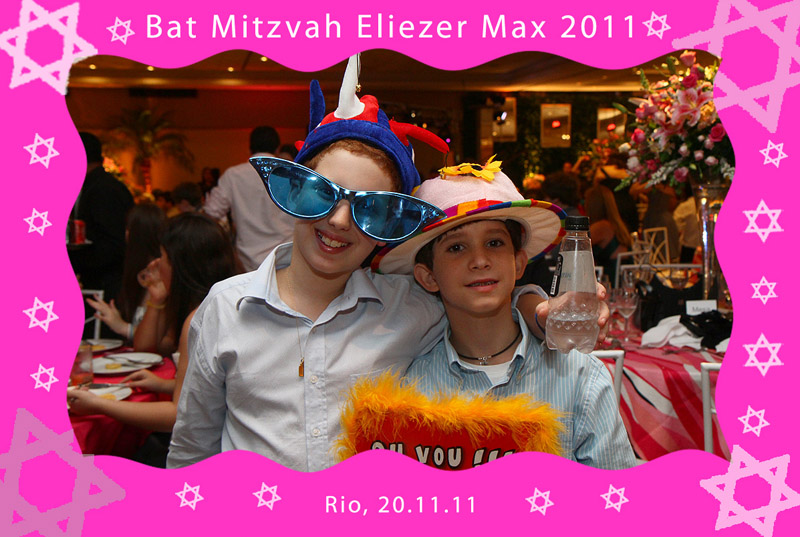 Fotos de Bat Mitzvah Eliezer Max - 20.11.11. Foto numero 19 da Social Click Fotografia Digital, do Rio de Janeiro, RJ, que faz fotos divertidas, fotos malucas, fotos com fantasias, fotos na hora, fotografia maluca, fotografia divertida com molduras personalizadas. roberto cohen v&v miguel foto expressa royal tulip cerimonial brinde hotel intercontinental fotos divertidas malucas maluca animadas animado no rio de fotógrafo casamentos festa casamento festas de15 anos fotografo social