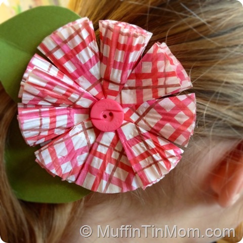 folded paper cupcake liner flower 