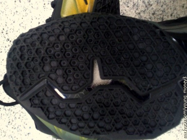 Nike LeBron XI 11 Black  Gold 8220Logoless8221 Sample