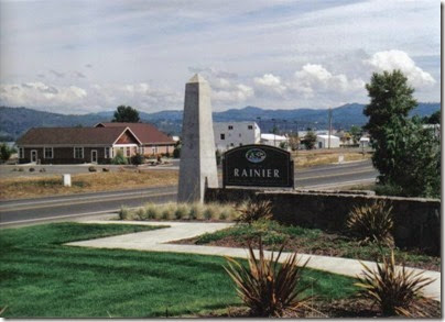 Veterans Memorial in Rainier, Oregon on September 5, 2005
