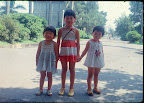 Little Iris, Nancy, and cousin Pei-Shan Little Iris, Nancy, and cousin Pei-Shan