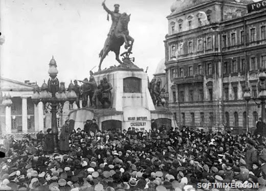 [revolution-1917-miting-moscow-04%255B5%255D.jpg]