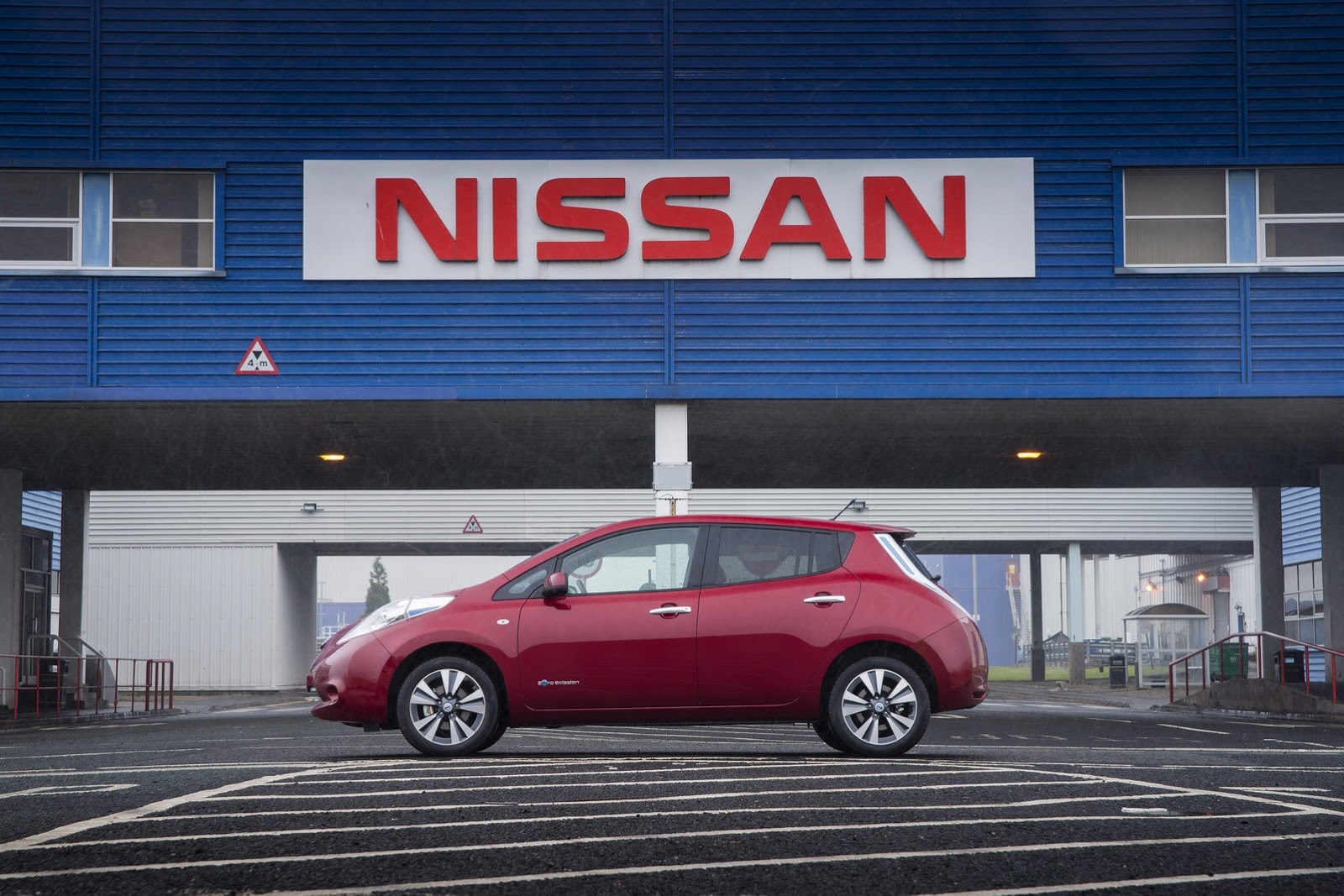[Nissan-Leaf-EU-21%255B2%255D.jpg]