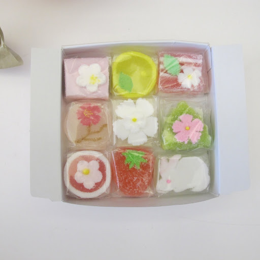 This candy is too pretty to eat.