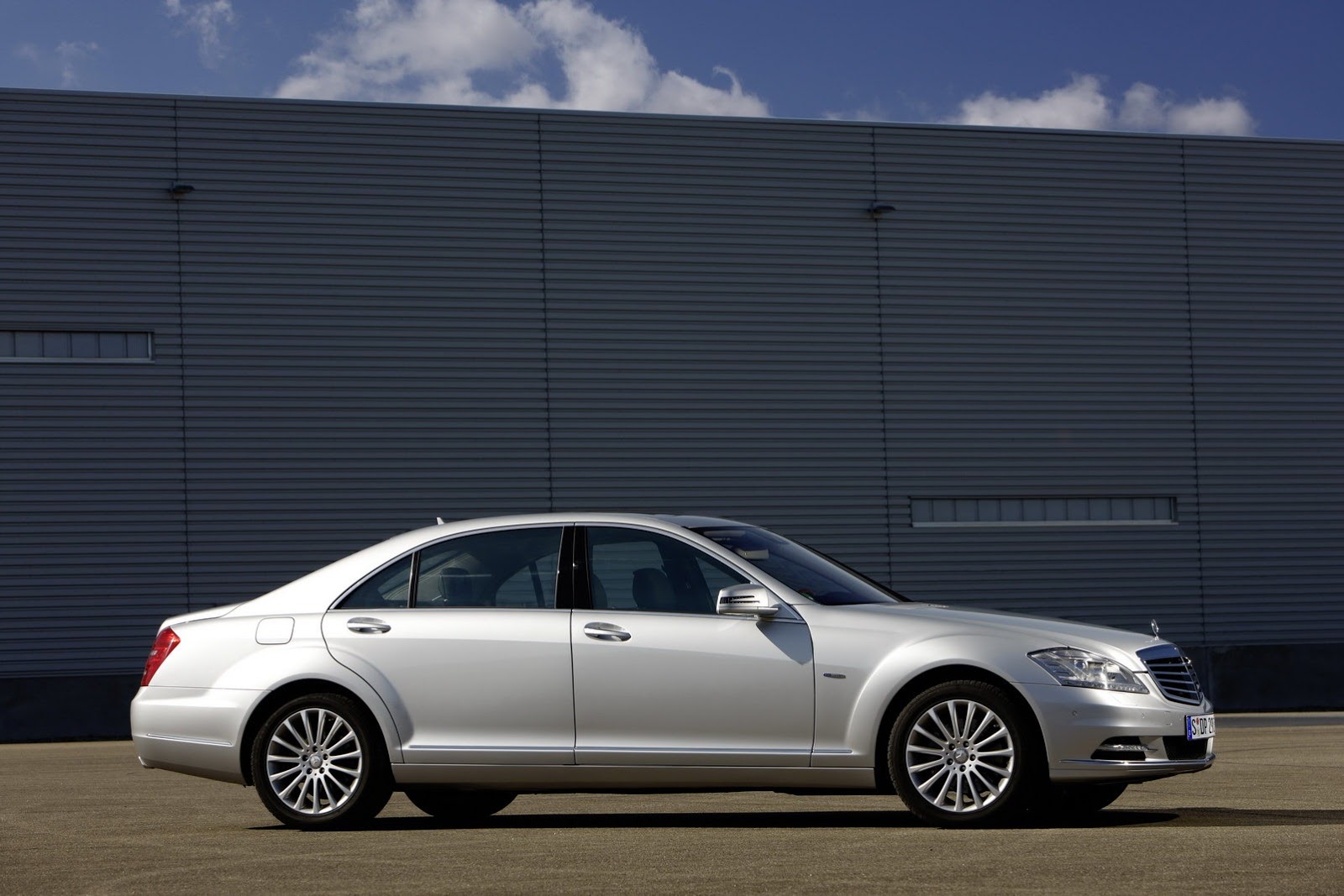 [Mercedes-S-Class-2011-2%255B3%255D.jpg]