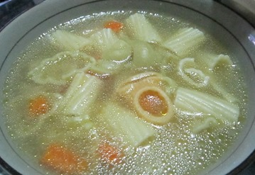 simple macaroni soup, 240baon