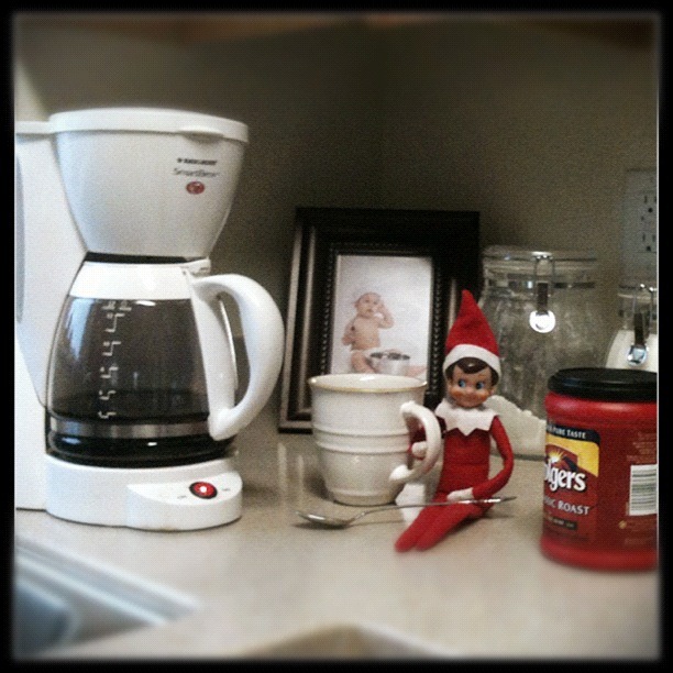 [Coffee-Maker-Elf4.jpg]