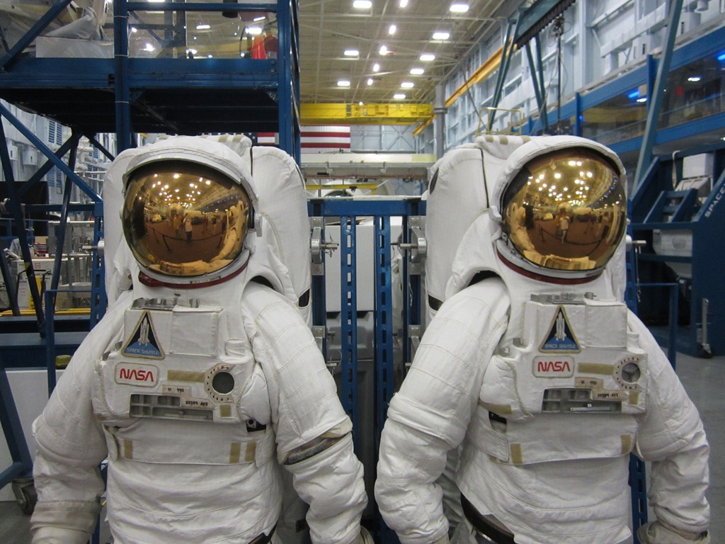 [Zero-G%2520176%255B7%255D.jpg]