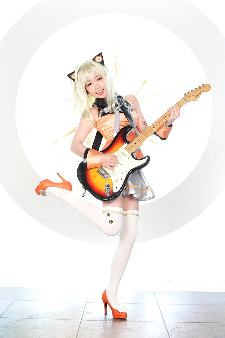 [vocaloid-seeu-korean-cosplay-by-tomia-001%255B30%255D.jpg]