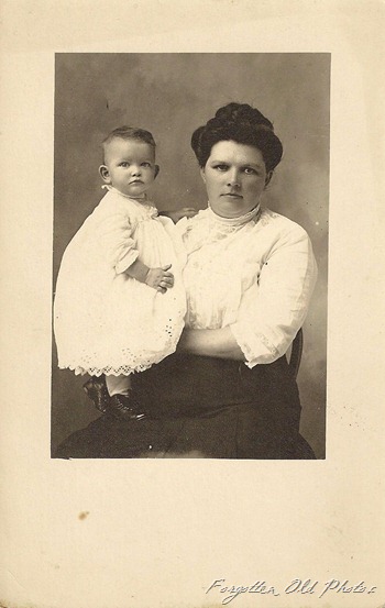 Cyko Postcard 1904 to 1920 Mother and Child Erhard