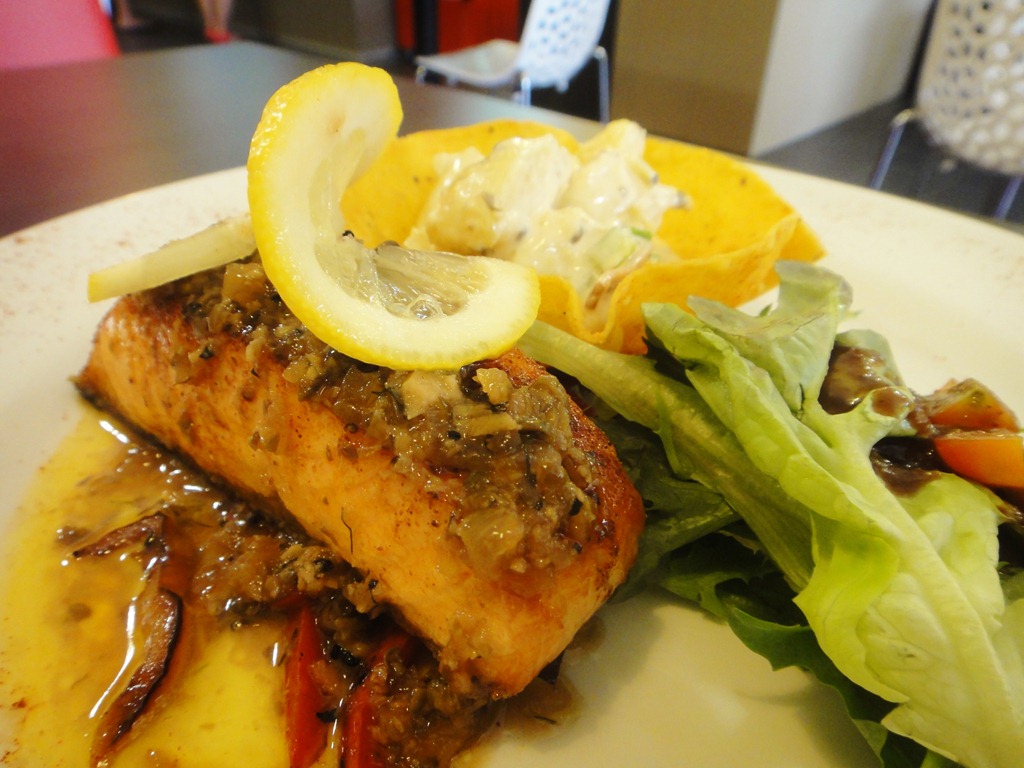 [8.%2520Grilled%2520Salmon%2520%2540%2520Windsor%2520Dining%252C%2520Melaka%255B4%255D.jpg]