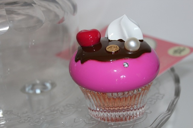 [thecoloursofmycloset_alicepeter_parfums3%255B5%255D.jpg]