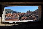 Dubrovnik through the wall