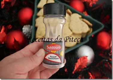 Bolachas de Natal de avelã-parceria Bolachas de Natal de avelã-parceria