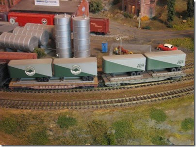 IMG_0376 TOFC Flatcars on the Mount Hood Model Engineers HO-Scale Layout in Portland, Oregon on March 8, 2008 IMG_0376 TOFC Flatcars on the Mount Hood Model Engineers HO-Scale Layout in Portland, Oregon on March 8, 2008