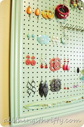 make your own jewelry holder