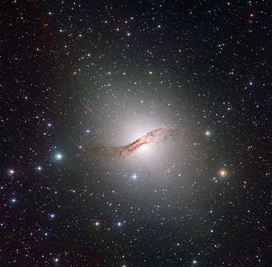 galáxia Centaurus A