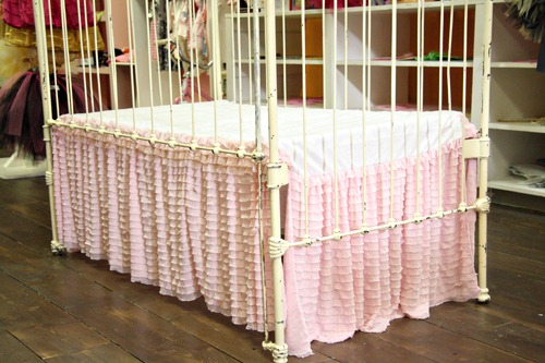 [bedskirt%2520tutorial%255B3%255D.jpg]