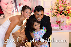 Fotos do evento Aline e Andre. Foto numero 1419 do estudio Foto Arte Digital, de Itaborai, RJ, que faz fotografia de casamentos (fotos de casamento), fotos de aniversario (fotografia de aniversario), fotos de 15 anos, fotos de criancas (fotografia infantil), fotos de eventos sociais, videos de casamento, videos de 15 anos, videos de making-of, videos de aniversario, video infantil (video de criancas) e videos de eventos sociais. Fotojornalismo e videojornalismo em Itaborai, RJ.