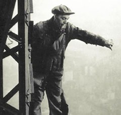Guy Ritchie rendezheti a Warner Empire State Buildingjét Guy Ritchie rendezheti a Warner Empire State Buildingjét