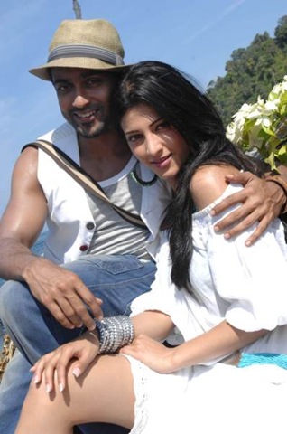 [7am%2520arivu%2520latest%2520stills4%255B3%255D.jpg]