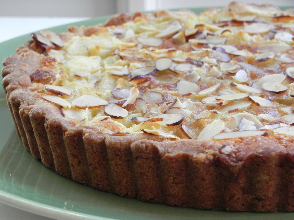 [apple-and-almond-custard-tart-14.jpg]