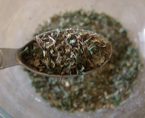 How to Make Italian Seasoning (640x519)