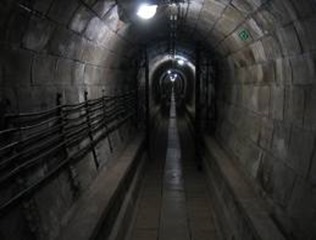 tunnel people
