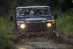 2013-LR-Defender-8%25255B2%25255D.jpg