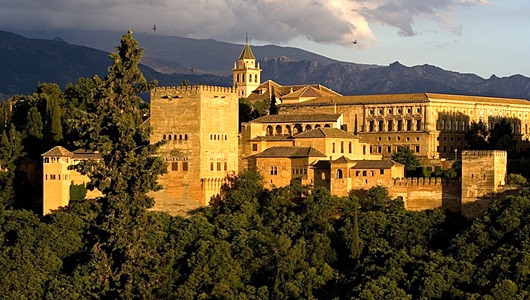 exterior_of_alhambra